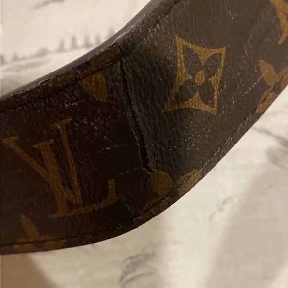 Monogrammed belt LV - Picture 6 of 7